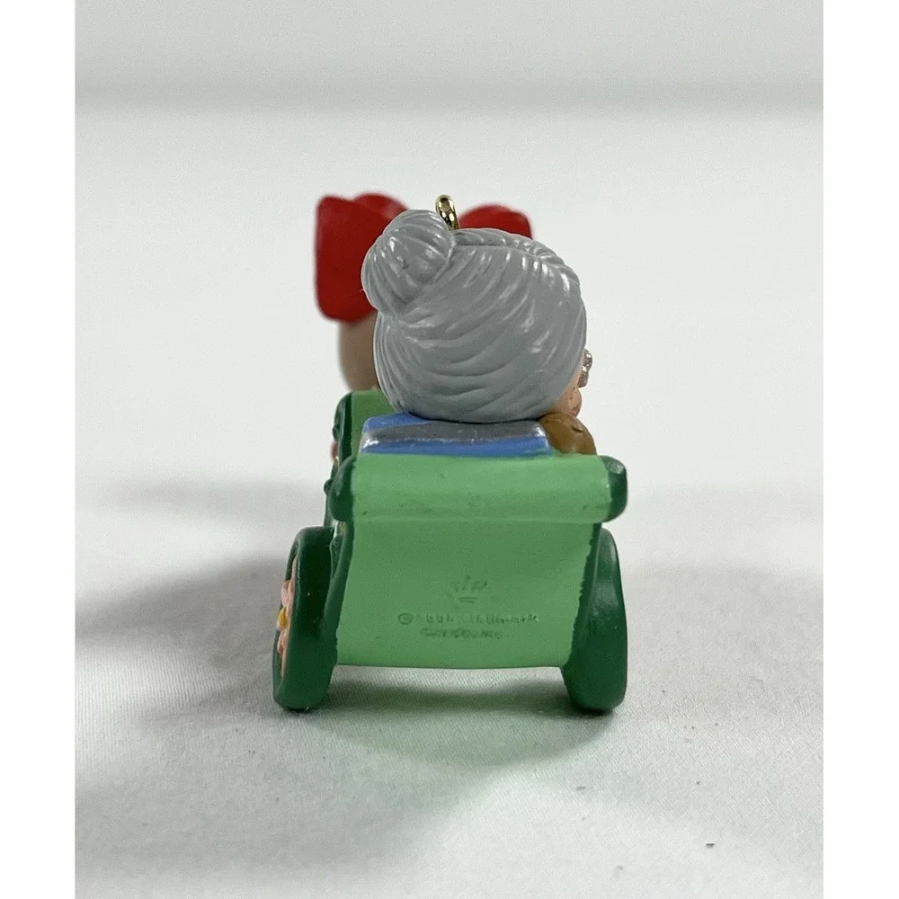 Vintage 1994‎ Hallmark Keepsake Niece Christmas Ornament Mrs Claus Reindeer Box